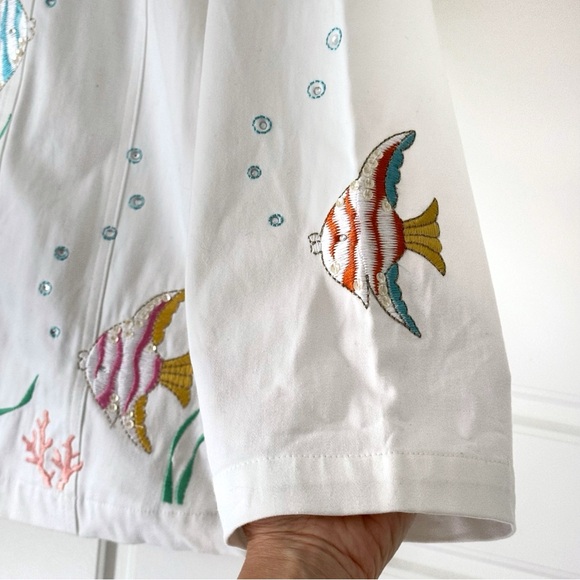 Quacker Factory Embroidered Jacket 1X White Fish Sea Life Tropical Beach Sequins - Picture 4 of 16